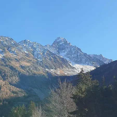 With Balcony Close To The Slopes * Chamonix
